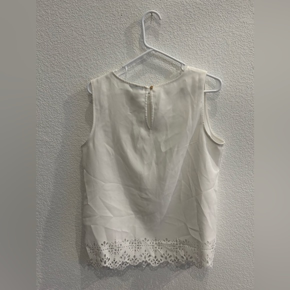 Adrienne Vittadini Women’s White Tank Blouse Medium - Picture 2 of 3